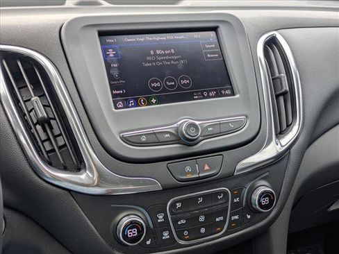 Used 2024 Chevrolet Equinox LT image 13