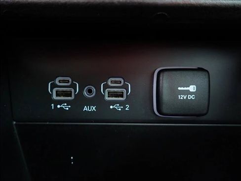 Used 2024 Jeep Grand Cherokee L Limited w/ Black Appearance Package AWD/4WD image 21