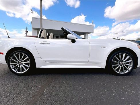 Used 2018 FIAT 124 Spider Lusso image 22