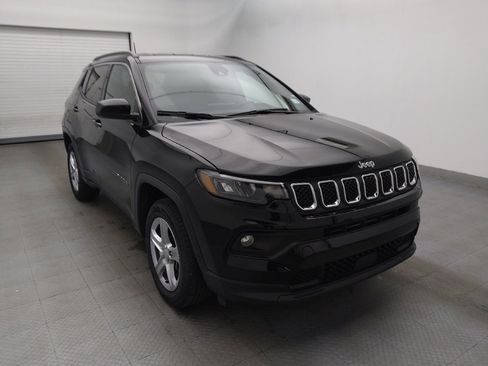 Used 2024 Jeep Compass Latitude image 13