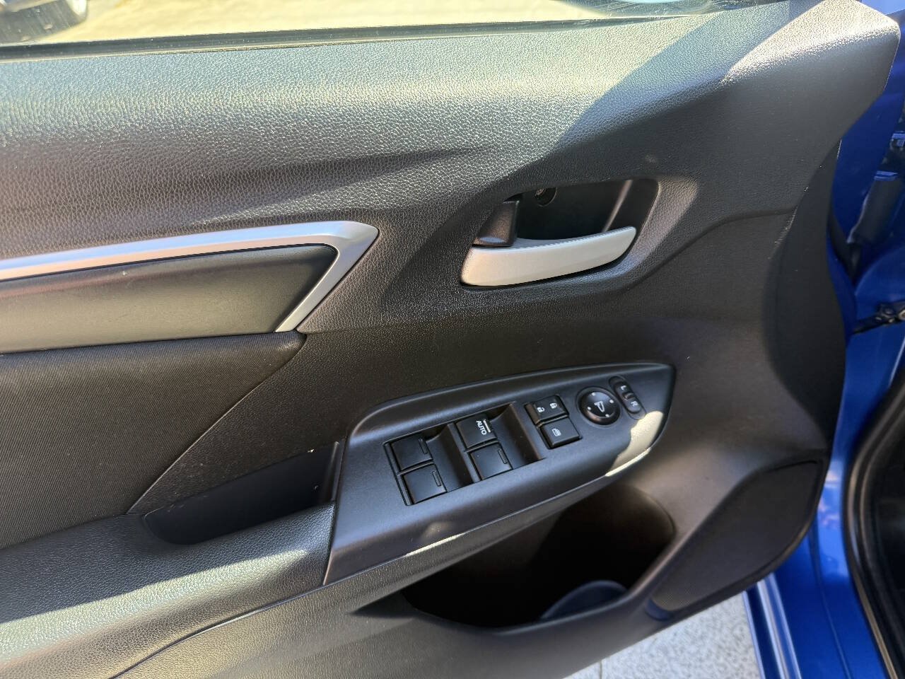 Used 2015 Honda Fit LX image 16
