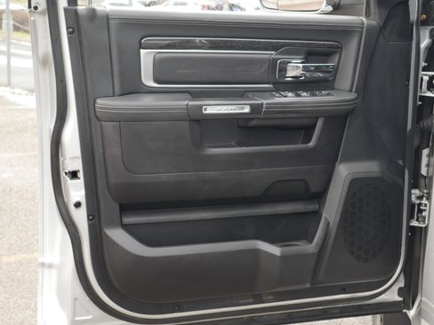 Used 2016 RAM 2500 Limited image 35