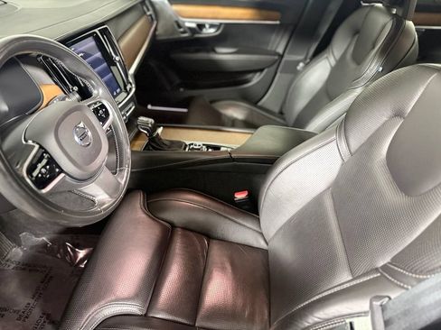 Used 2017 Volvo S90 T6 Inscription w/ Vision Package AWD/4WD image 19
