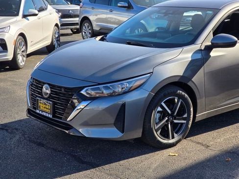 Used 2024 Nissan Sentra SV image 15