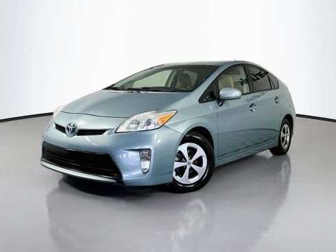Used 2014 Toyota Prius Three FWD image 3