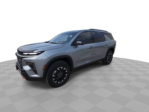 Used 2026 Chevrolet Traverse Z71 w/ Driver Confidence Package AWD/4WD image 4