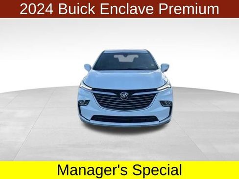 Used 2024 Buick Enclave Premium FWD image 2