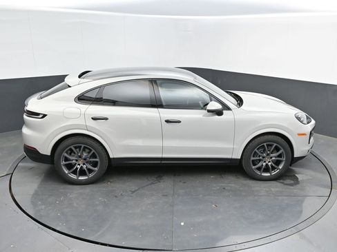 New 2025 Porsche Cayenne Coupe image 35