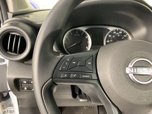 Used 2025 Nissan Kicks Play S FWD image 19