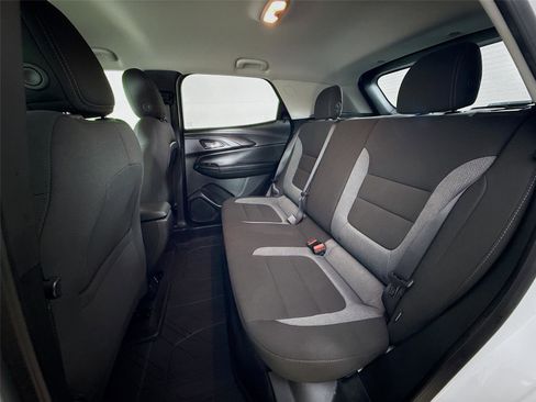 Used 2023 Chevrolet TrailBlazer LT w/ Convenience Package image 23