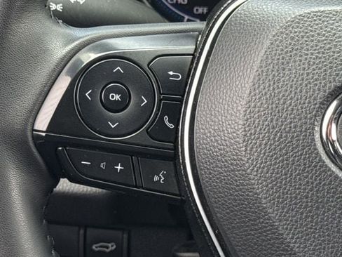 Used 2025 Toyota RAV4 XSE AWD/4WD image 15