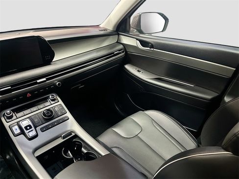 Used 2025 Hyundai Palisade SEL image 24