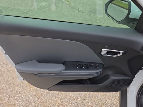 New 2026 Kia K4 EX image 5