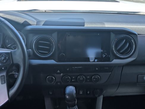 Used 2019 Toyota Tacoma TRD Pro AWD/4WD image 17
