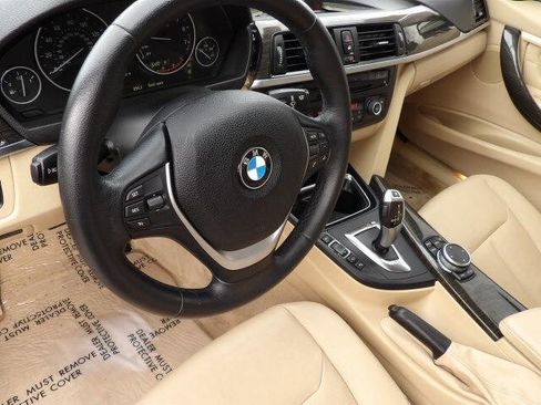 Used 2015 BMW 328i xDrive Sedan w/ Premium Package image 9