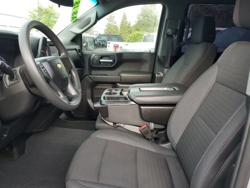 Used 2024 Chevrolet Silverado 1500 Custom w/ Turbomax Blackout Package AWD/4WD image 20