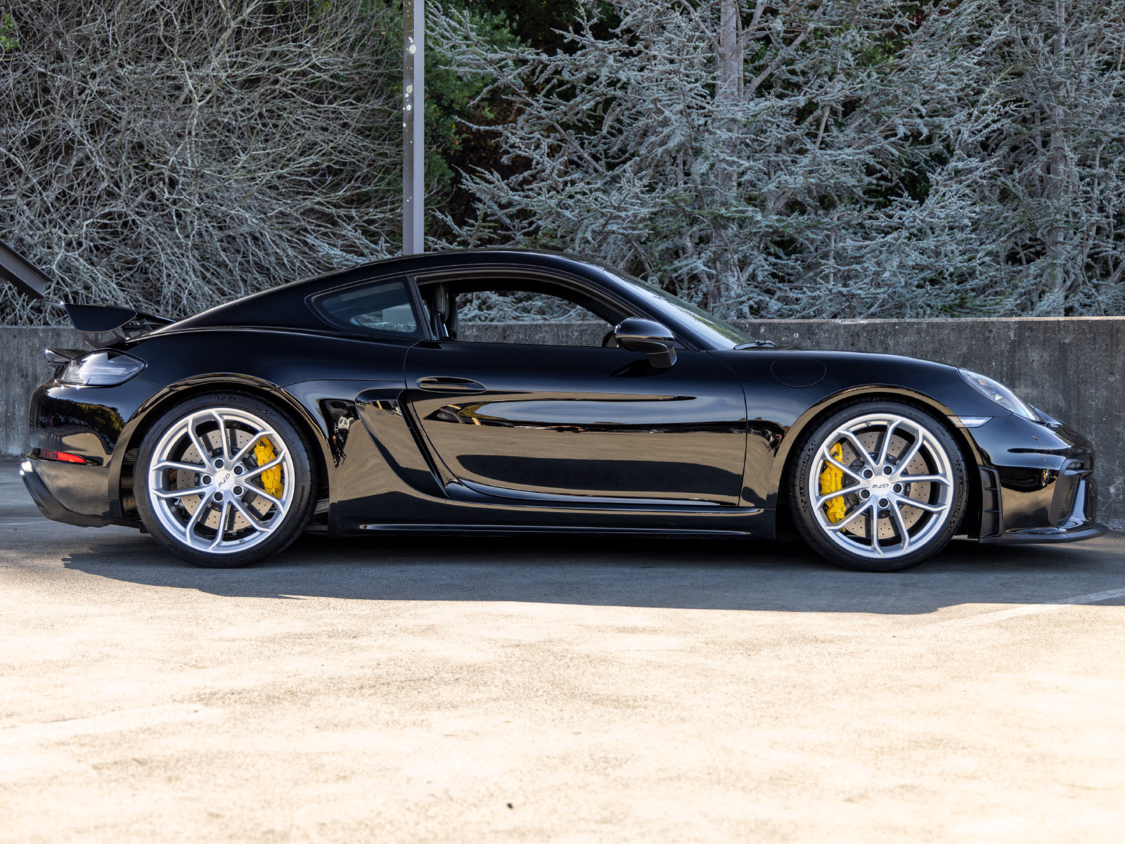 Certified 2021 Porsche 718 Cayman GT4 RWD image 12