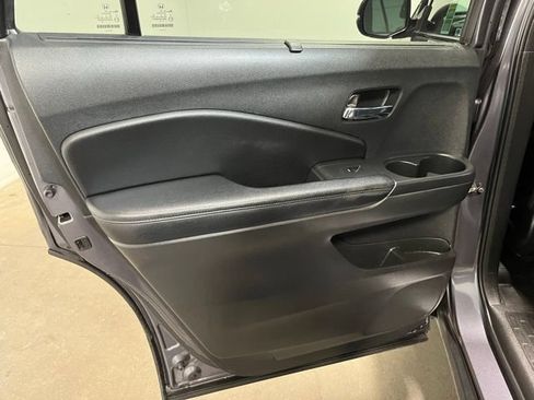 Used 2022 Honda Pilot Special Edition image 16