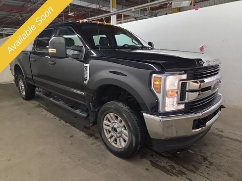 Used 2019 Ford F250 XLT AWD/4WD image 5