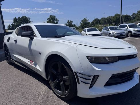 Used 2017 Chevrolet Camaro LT w/ Technology Package RWD image 3