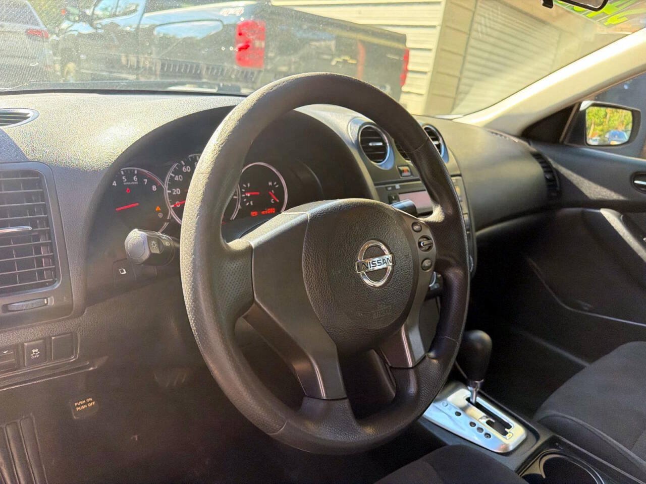 Used 2012 Nissan Altima 2.5 S FWD image 11