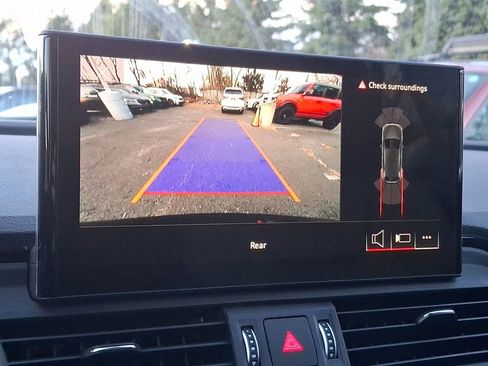 Used 2024 Audi Q5 e Premium image 13