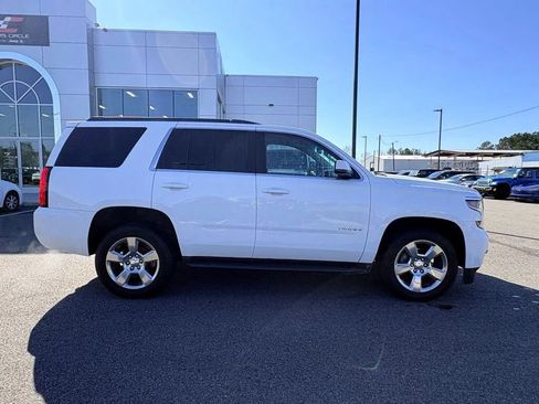 Used 2018 Chevrolet Tahoe LS RWD image 2