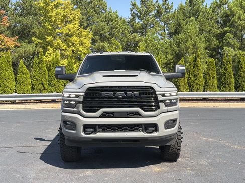Used 2026 RAM 3500 Limited AWD/4WD image 10