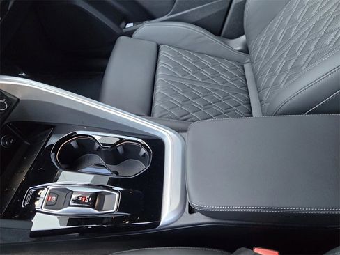 New 2025 Audi SQ5 Premium Plus image 24