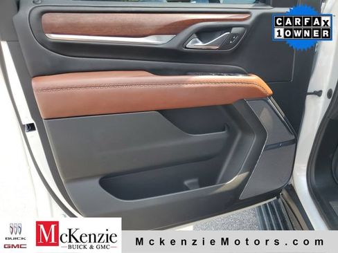 Used 2023 GMC Yukon Denali Ultimate AWD/4WD image 8