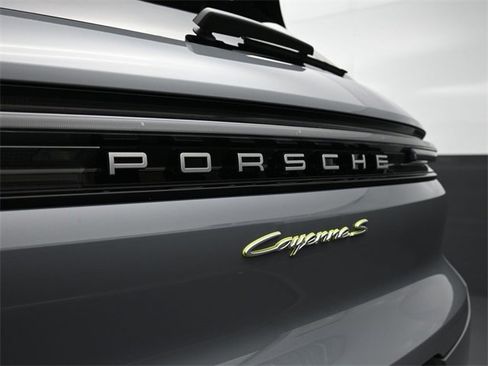 New 2025 Porsche Cayenne S image 22