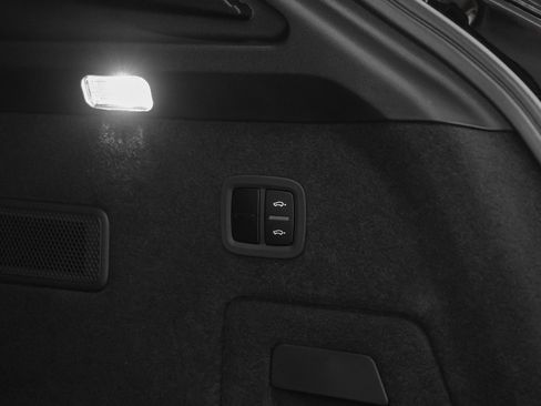 New 2026 Porsche Cayenne S image 19