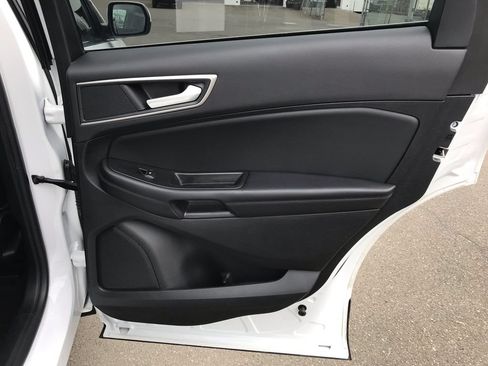 Used 2023 Ford Edge SEL w/ Convenience Package AWD/4WD image 12
