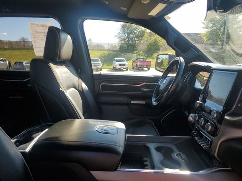 Used 2021 RAM 1500 Laramie image 34