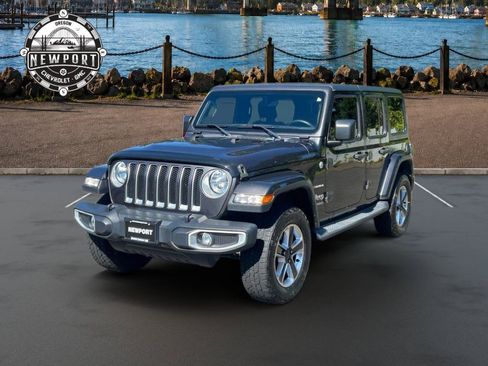 Used 2019 Jeep Wrangler Unlimited Sahara AWD/4WD image 1