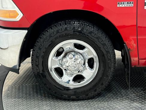 Used 2011 RAM 2500 SLT RWD image 34