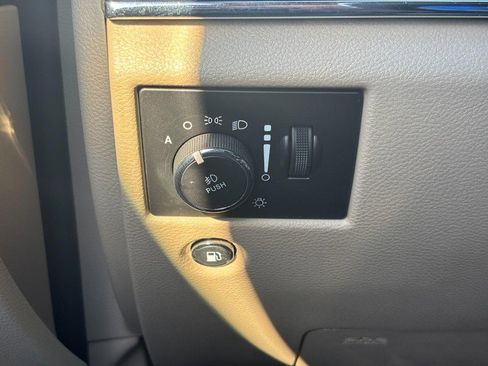 Used 2020 Jeep Grand Cherokee Limited image 17