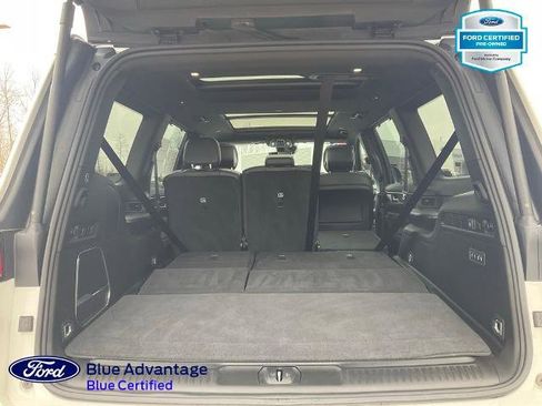 Used 2023 Jeep Wagoneer Series III w/ Premium Group I AWD/4WD image 23