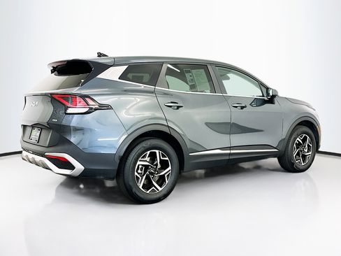Used 2025 Kia Sportage LX image 9