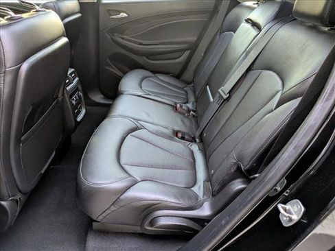 Used 2019 Buick Envision Premium w/ Driver Confidence Package image 20