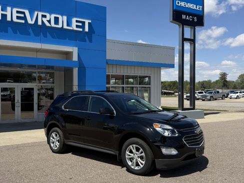 Used 2017 Chevrolet Equinox LT w/ Convenience Package FWD image 1
