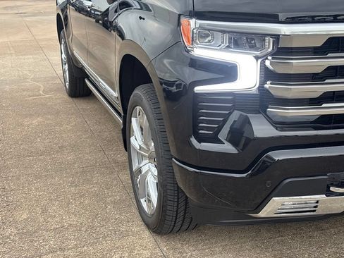 New 2026 Chevrolet Silverado 1500 High Country AWD/4WD image 5