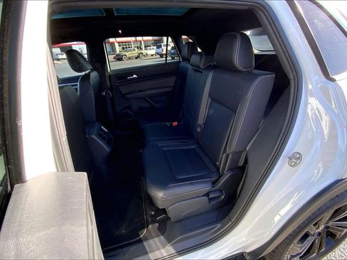 Used 2021 Volkswagen Atlas Cross Sport SEL image 21