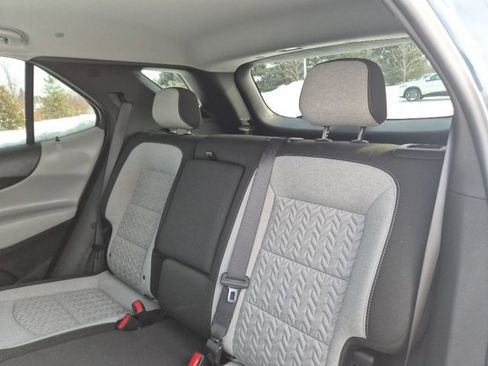 Used 2024 Chevrolet Equinox LS w/ LS Convenience Package image 28