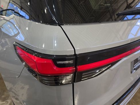 New 2026 Lexus TX 500h AWD w/ Technology Package image 33