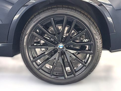 Used 2026 BMW X5 xDrive40i w/ M Sport Package image 12
