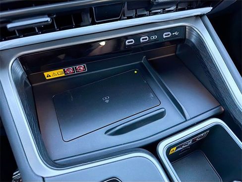 New 2026 Lexus TX 500h AWD image 34