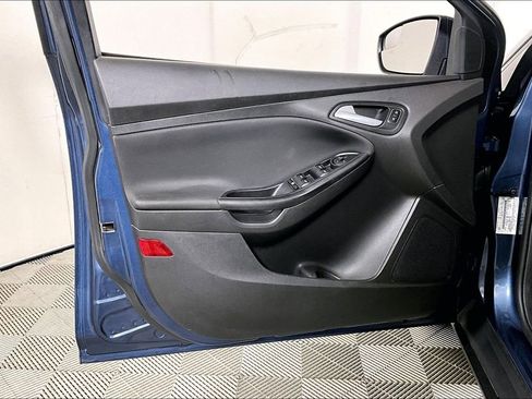 Used 2018 Ford Focus SEL image 23