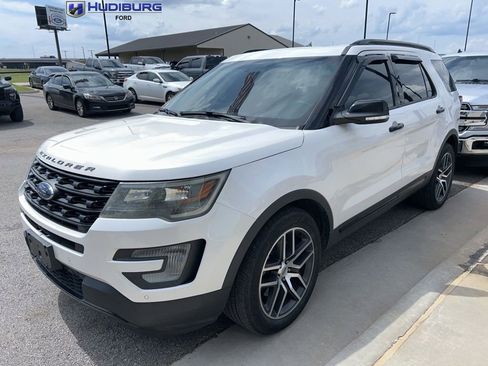 Used 2017 Ford Explorer Sport w/ Equipment Group 401A AWD/4WD image 1