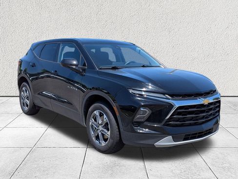 Used 2023 Chevrolet Blazer LT AWD/4WD image 1